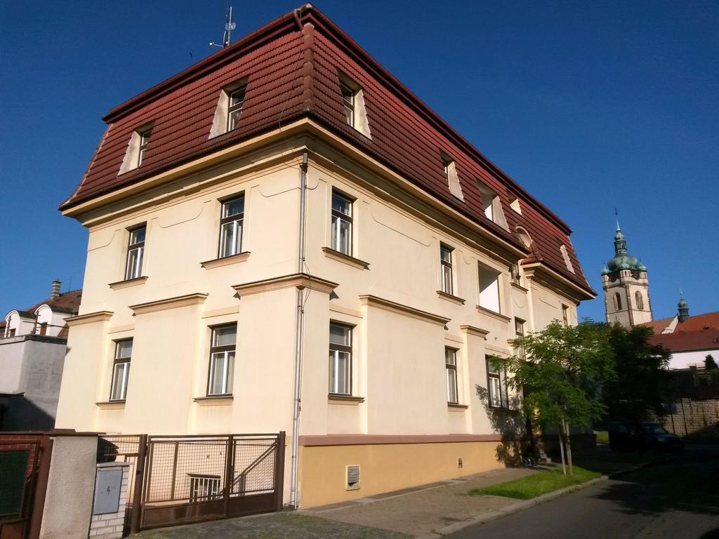 Hotel Jaro Melnik Bagian luar foto