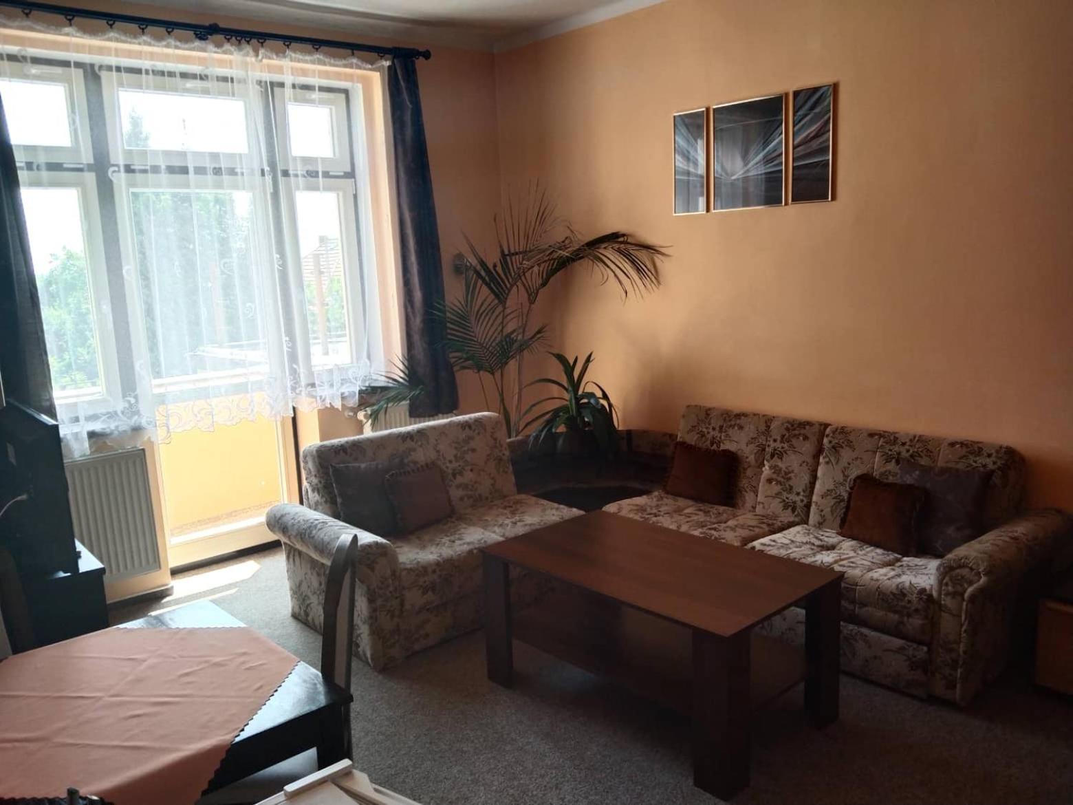 Hotel Jaro Melnik Bagian luar foto