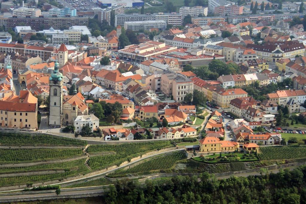 Hotel Jaro Melnik Bagian luar foto